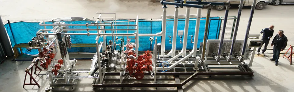 PetroTek atölyesinde skid ve boru prefabrikasyonu